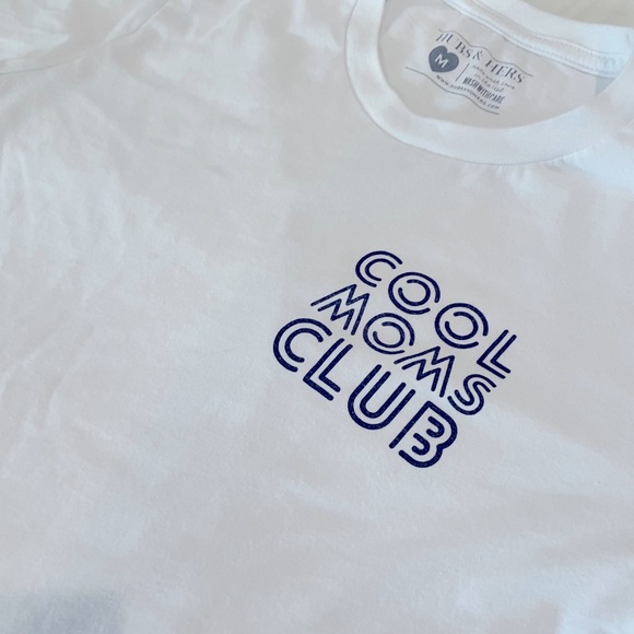 Cool Moms Club Tee - Picture 1 of 4